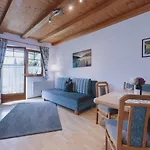 Διαμέρισμα Lakeside Plattner By We Rent, Summercard Included