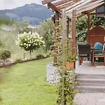 Διαμέρισμα Lakeside Plattner By We Rent, Summercard Included *