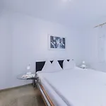 Lakeside Plattner By We Rent, Summercard Included Τσελ αμ Ζέε