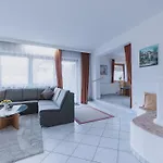 Διαμέρισμα Lakeside Plattner By We Rent, Summercard Included *