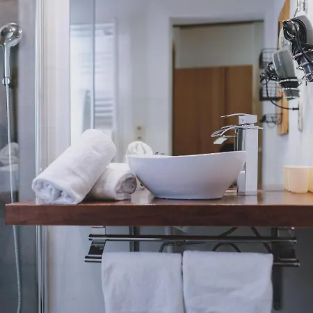 Apartment Lakeside Plattner By We Rent *