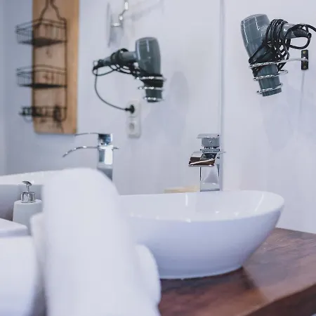 Apartment Lakeside Plattner By We Rent