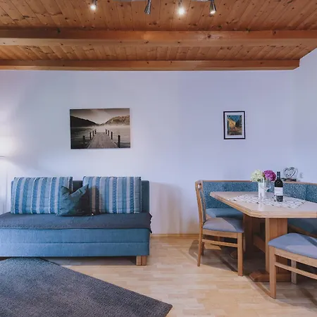 Lakeside Plattner By We Rent, Summercard Included Τσελ αμ Ζέε
