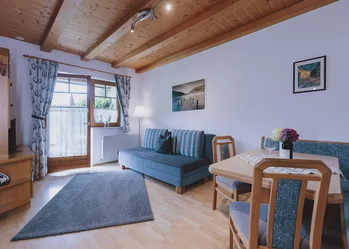 아파트 Lakeside Plattner By We Rent, Summercard Included