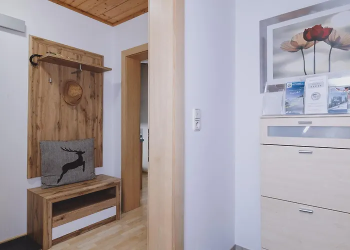 Lakeside Plattner By We Rent, Summercard Included Apartman