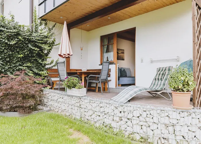 Lakeside Plattner By We Rent, Summercard Included Lägenhet